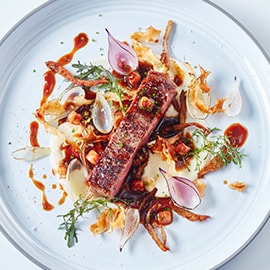 Entrecote met aardpeer en rode wijnsaus met gerookte merg